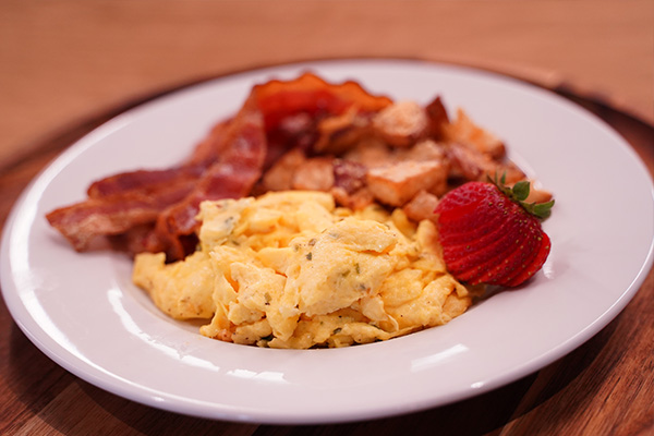 hot breakfast catering Milwaukee
